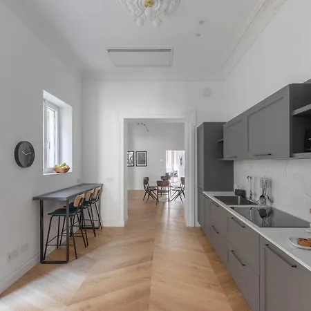 Iflat Elegance And Comfort In Monti